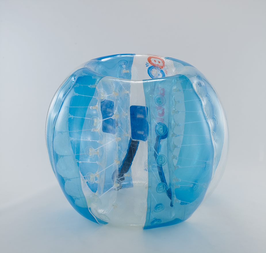 青い色のバブルボールの写真